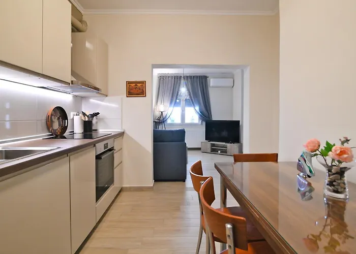 Apartament Filios *
